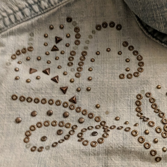 Chambray with brass detailing button up shirt - Picture 3 of 4